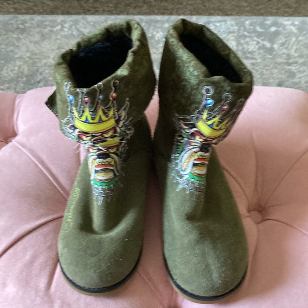 Size 3 Ed Hardy green suede boots